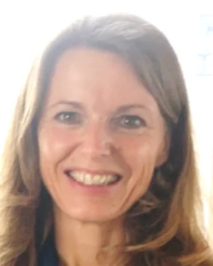 Prof. Sophie Schuller TC05 (Co-chaire) Nuclear and Hazardous Waste Vitrification Prof. Sophie Schuller TC05 (Co-chaire) Nuclear and Hazardous Waste Vitrification
